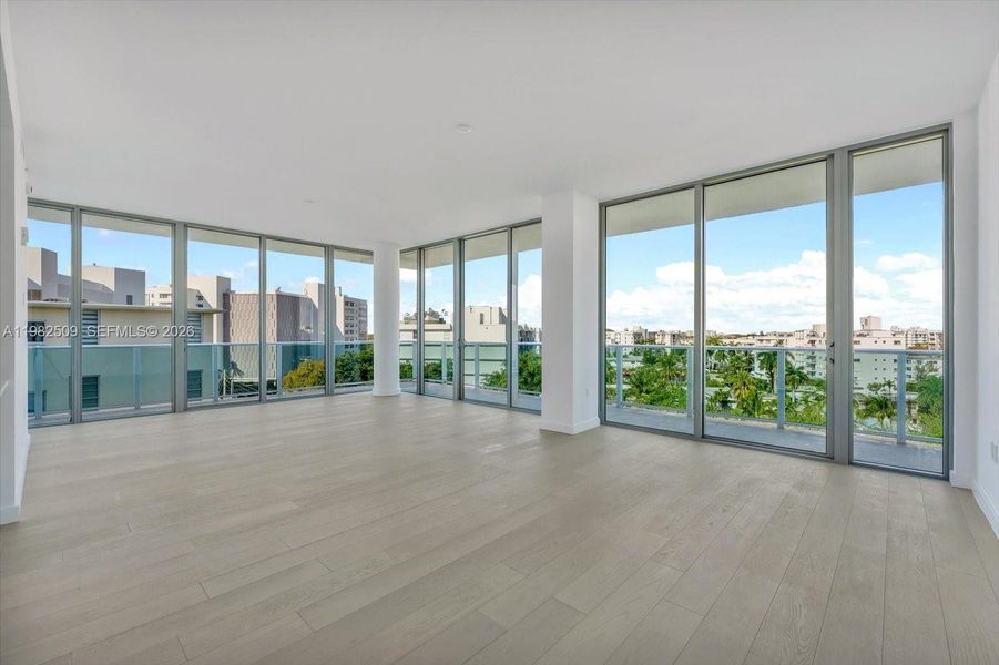 Spacious, unfurnished interior of a new home in , Bay Harbor Islands (Image 9).