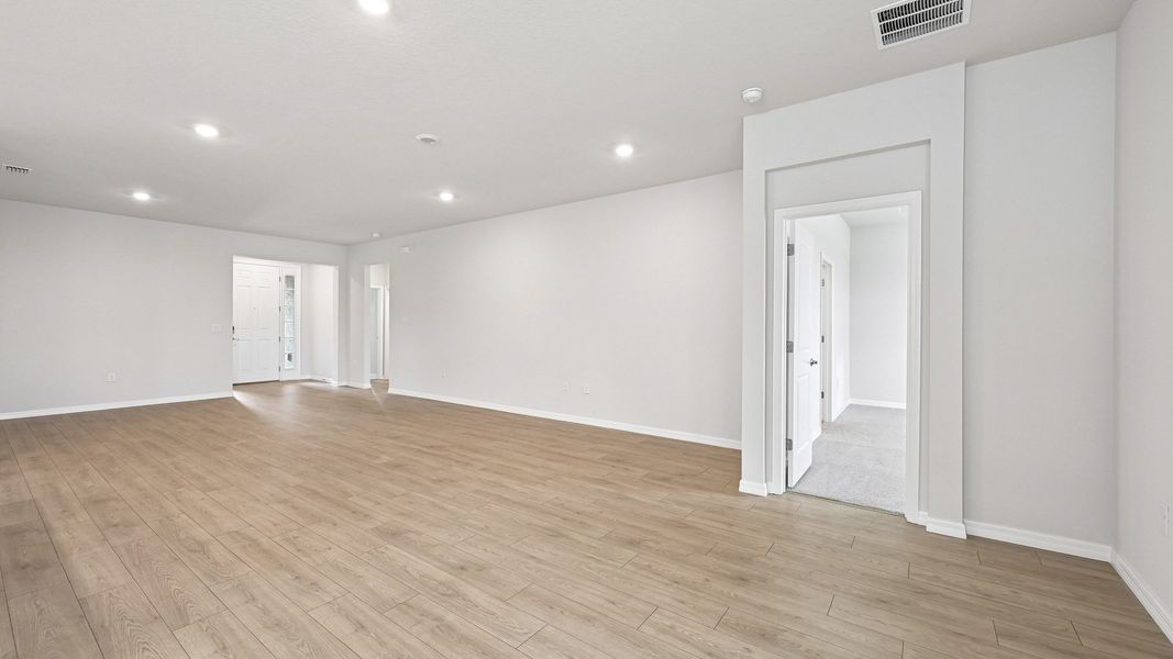 Representative unfurnished interior of a home built from the Laurel by D.R. Horton in Star Farms at Lakewood Ranch, Bradenton (Image 24).