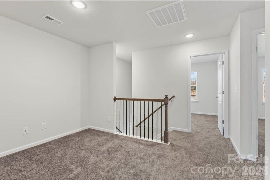 Spacious, unfurnished interior of a new home in Sierra Ridge, Gastonia (Image 15). Spacious, unfurnished interior of a new home in Sierra Ridge, Gastonia (Image 15).