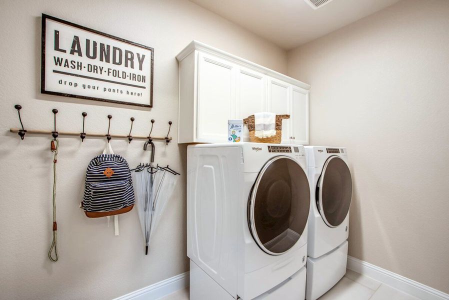 Laredo Laundry Room