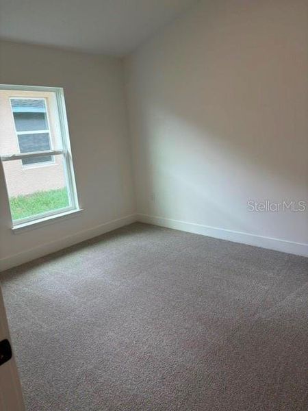Spacious, unfurnished interior of a new home in Arbor Park, Leesburg (Image 9).