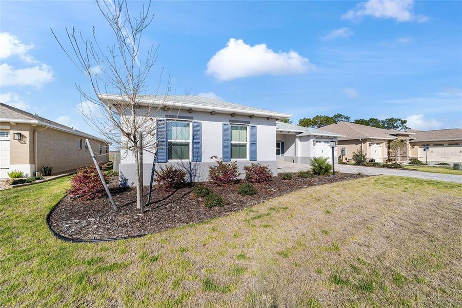 Exterior details and patio area of a home in , Ocala (Image 20).