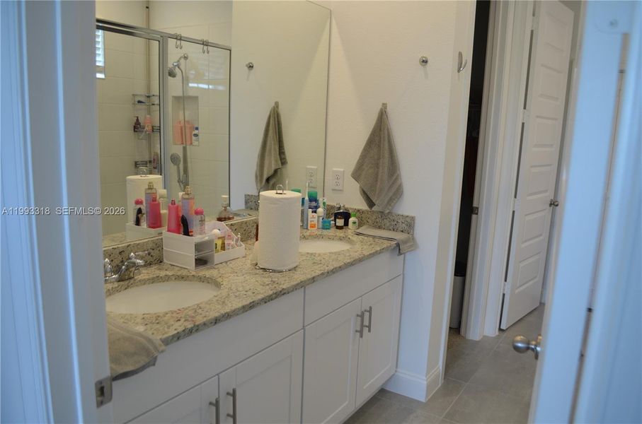 Furnished interior view inside a new home in , Port St. Lucie (Image 15).