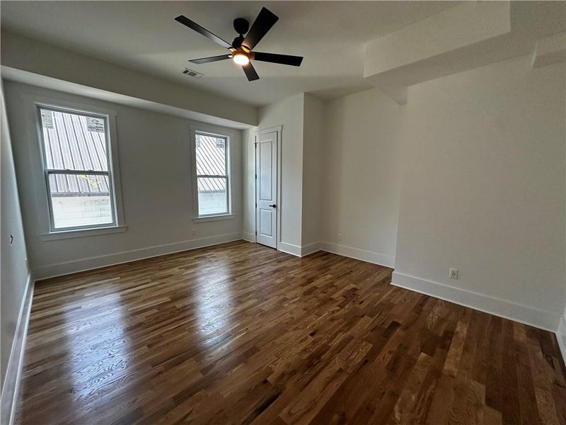 Spacious, unfurnished interior of a new home in , Atlanta (Image 16). Spacious, unfurnished interior of a new home in , Atlanta (Image 16).