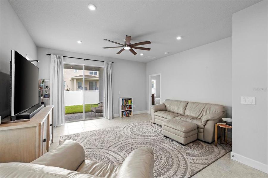 Furnished interior view inside a new home in , Lakewood Ranch (Image 10).