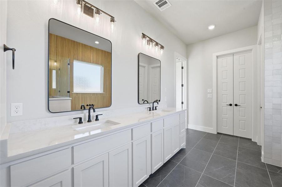 Furnished interior view inside a new home in Aledo Heights - Aledo ISD, Aledo (Image 8). Furnished interior view inside a new home in Aledo Heights - Aledo ISD, Aledo (Image 8).