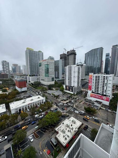 Image 15 of a home in .