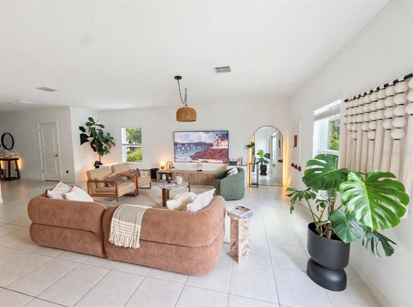 Furnished interior view inside a new home in , Zephyrhills (Image 7). Furnished interior view inside a new home in , Zephyrhills (Image 7).