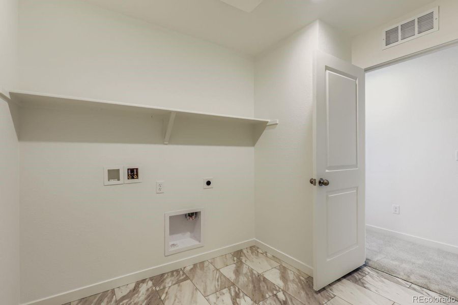 Spacious, unfurnished interior of a new home in , Thornton (Image 13).