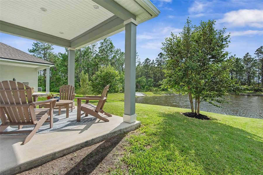 Exterior details and patio area of a home in Seminole Palms, Palm Coast (Image 28).