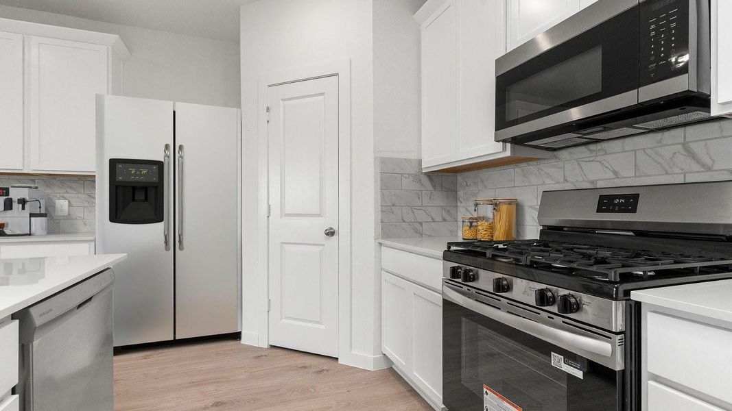 *Images and 3D tour are for illustration only and options may vary from home as built.