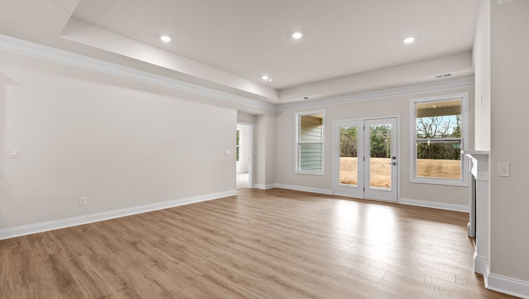 Spacious, unfurnished interior of a new home in Campbell Ridge, Piedmont (Image 23).