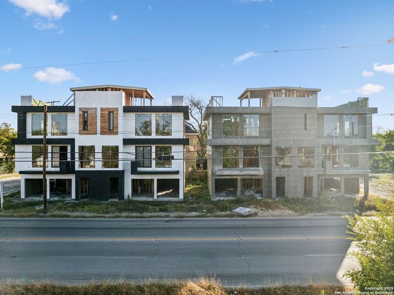 Condo located in San Antonio, TX showcasing its design and architecture (Image 5). Condo located in San Antonio, TX showcasing its design and architecture (Image 5).