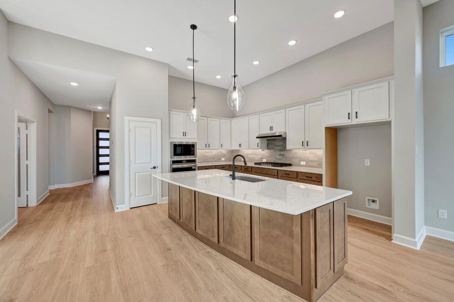 Furnished interior view inside a new home in Pomona 45' Homesites, Manvel (Image 9).