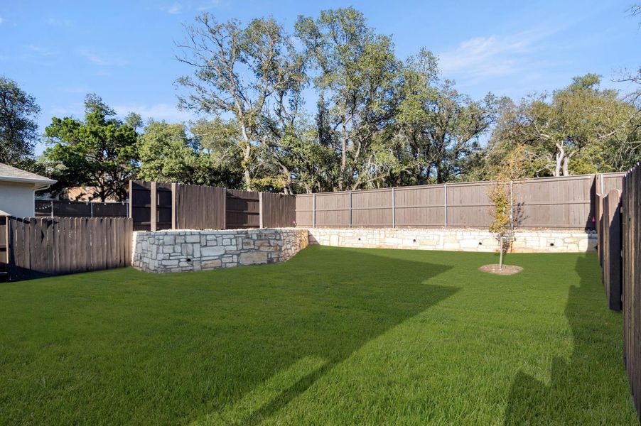 Exterior details and patio area of a home in Clear Creek, Round Rock (Image 4).