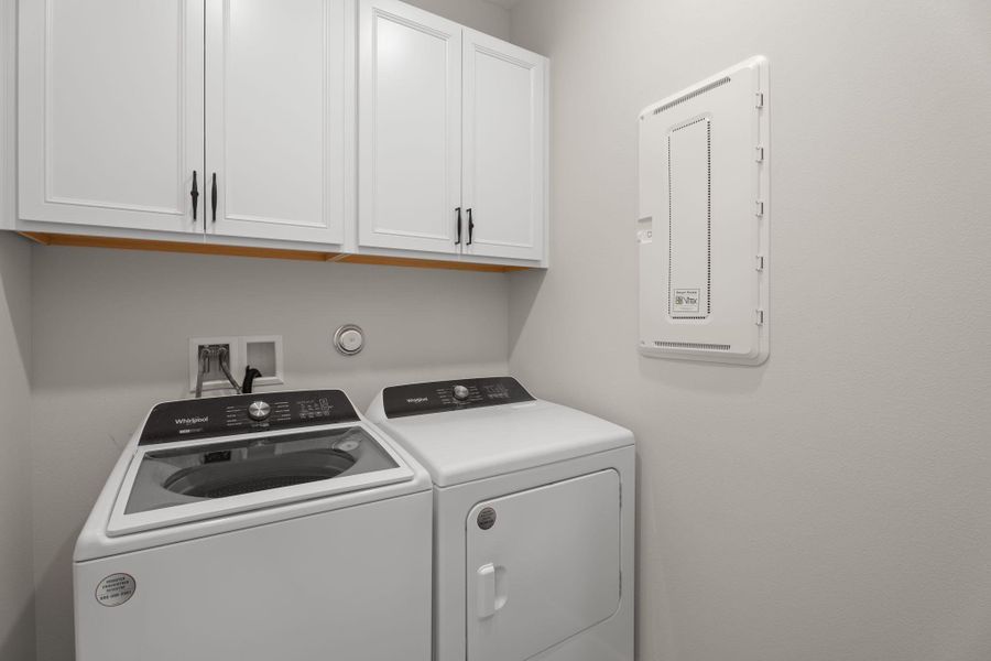 Close-up of interior finishes inside a home in Veranda Gardens, Port St. Lucie (Image 18).