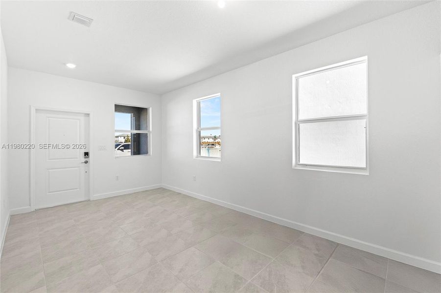 Spacious, unfurnished interior of a new home in , Homestead (Image 23).