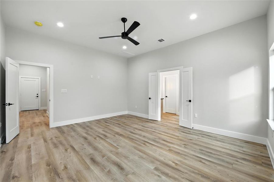 Spacious, unfurnished interior of a new home in , Weatherford (Image 15). Spacious, unfurnished interior of a new home in , Weatherford (Image 15).