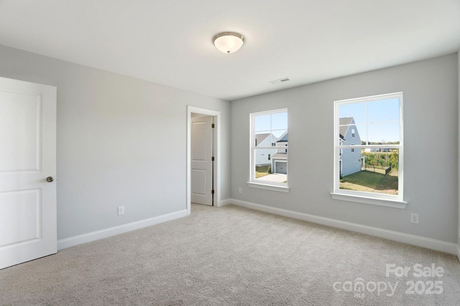 Spacious, unfurnished interior of a new home in The Enclave at Laurelbrook, Sherrills Ford (Image 31).