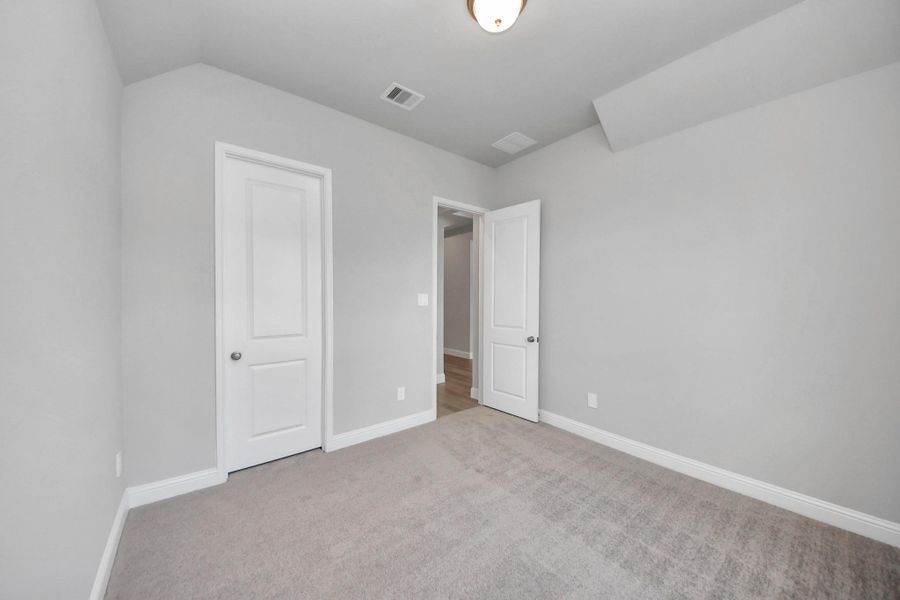 Spacious, unfurnished interior of a new home in ARTAVIA: Hilltop Collection, Conroe (Image 30). Spacious, unfurnished interior of a new home in ARTAVIA: Hilltop Collection, Conroe (Image 30).