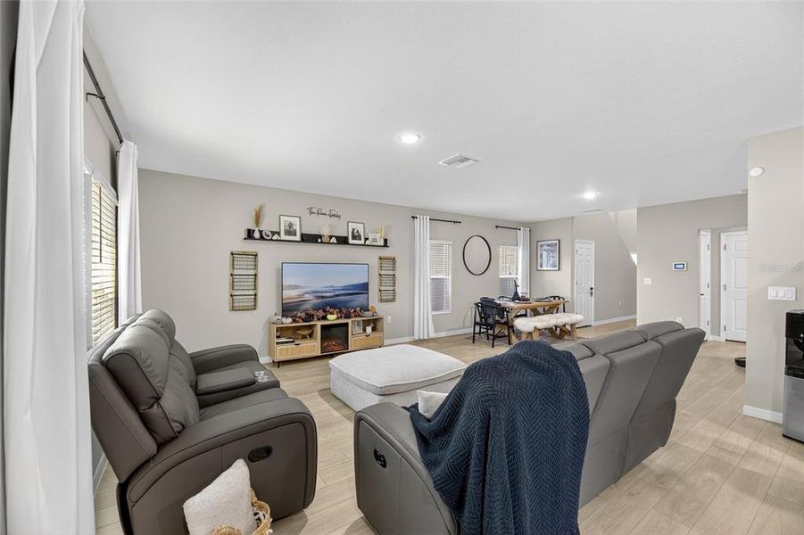 Furnished interior view inside a new home in Pasadena Point, Wesley Chapel (Image 29).