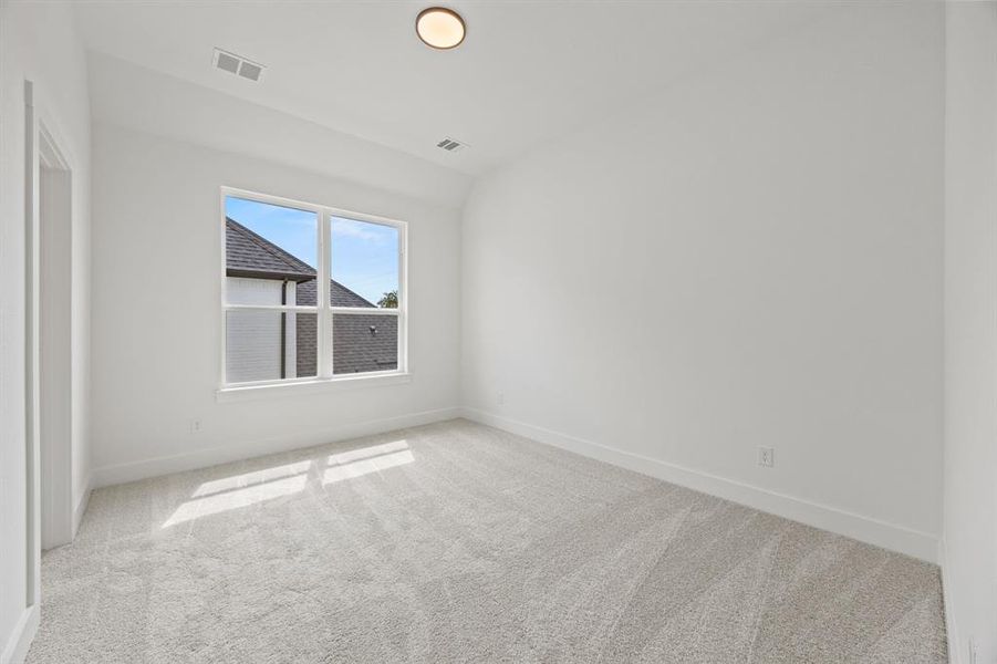 Spacious, unfurnished interior of a new home in Chatham Reserve, Providence Village (Image 30).