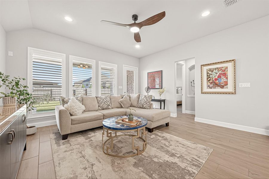 Move-in ready never looked so good! Welcome to 8922 Flounder Ridge Dr., located in a Gated Section of the master-planned community of Marvida. (Note: Photo is staged; property is currently vacant.) Move-in ready never looked so good! Welcome to 8922 Flounder Ridge Dr., located in a Gated Section of the master-planned community of Marvida. (Note: Photo is staged; property is currently vacant.)