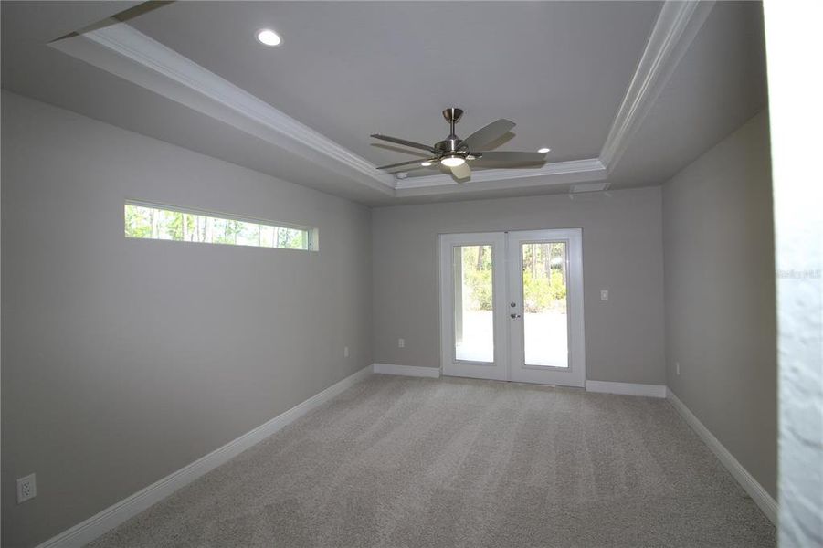 Spacious, unfurnished interior of a new home in , Port Charlotte (Image 11).