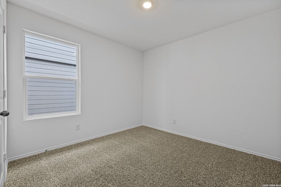 Spacious, unfurnished interior of a new home in Avenida, Converse (Image 16).