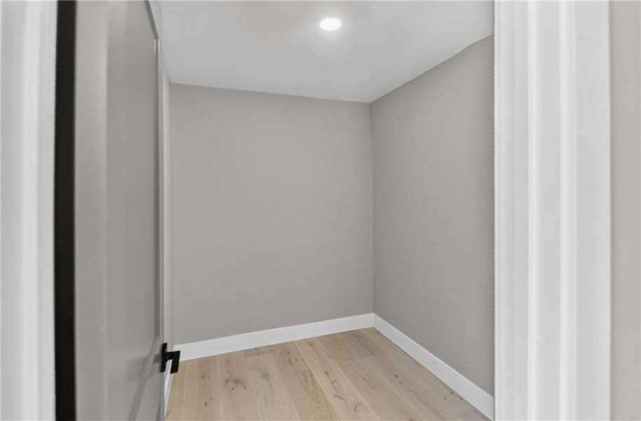 Spacious, unfurnished interior of a new home in , Stone Mountain (Image 117). Spacious, unfurnished interior of a new home in , Stone Mountain (Image 117).