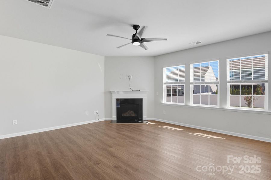 Image 38 of a home in Walnut Creek: Enclave.