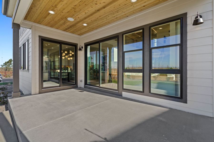 Representative exterior details of a home built from the 4 by Trumark Homes in RainDance, Windsor (Image 4).
