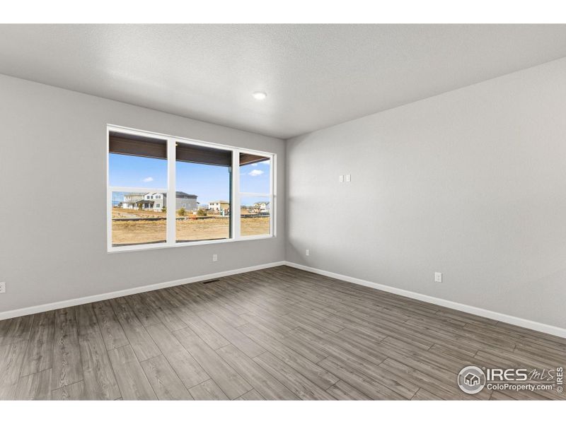 Spacious, unfurnished interior of a new home in Cordovan, Longmont (Image 19).