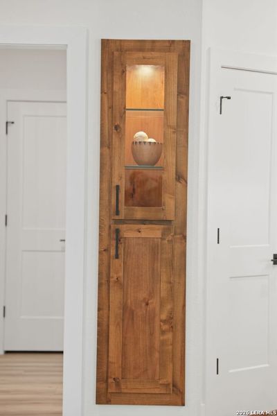 Close-up of interior finishes inside a home in , Canyon Lake (Image 23).