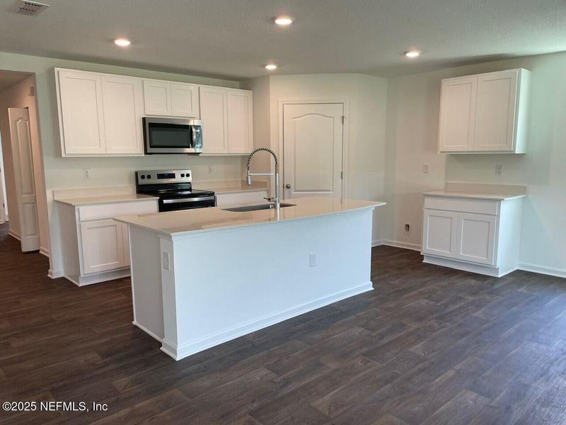 Furnished interior view inside a new home in The Arbors, Jacksonville (Image 5). Furnished interior view inside a new home in The Arbors, Jacksonville (Image 5).