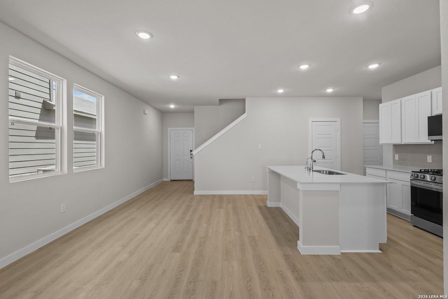 Spacious, unfurnished interior of a new home in Summerlin, San Antonio (Image 15). Spacious, unfurnished interior of a new home in Summerlin, San Antonio (Image 15).