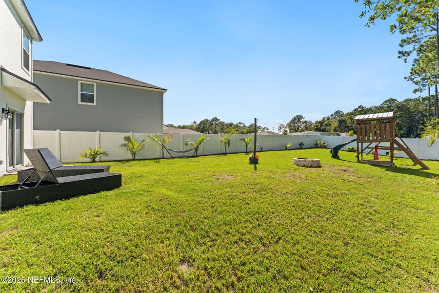 Image 59 of a home in Ravenswood Village.