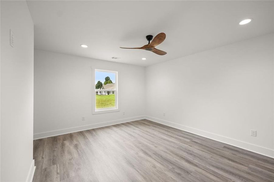 Spacious, unfurnished interior of a new home in , Clarkesville (Image 46).