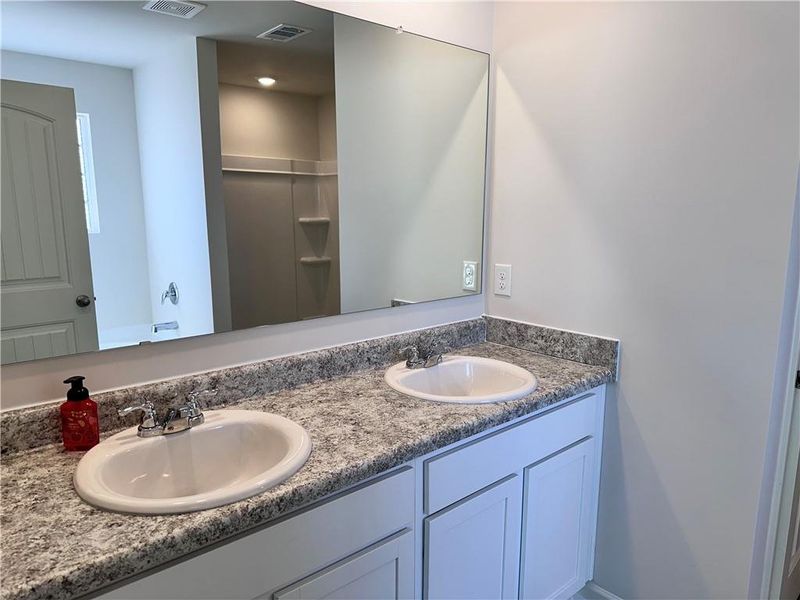 Image 16 of a home in .