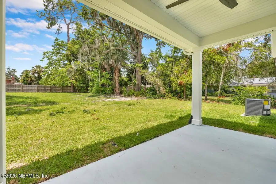 Exterior details and patio area of a home in , Jacksonville (Image 3).