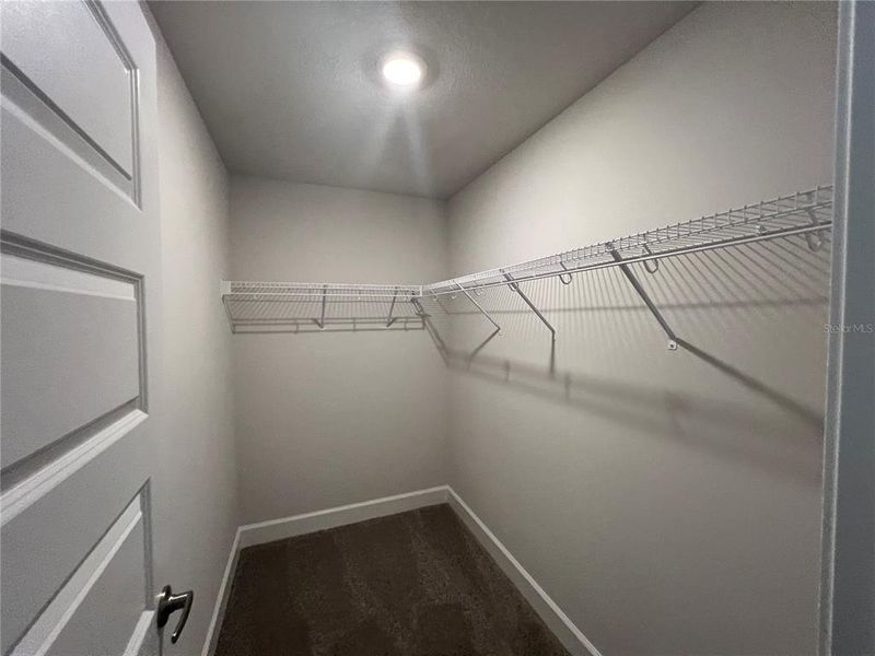 Spacious, unfurnished interior of a new home in Abbey Glen, Dade City (Image 16).