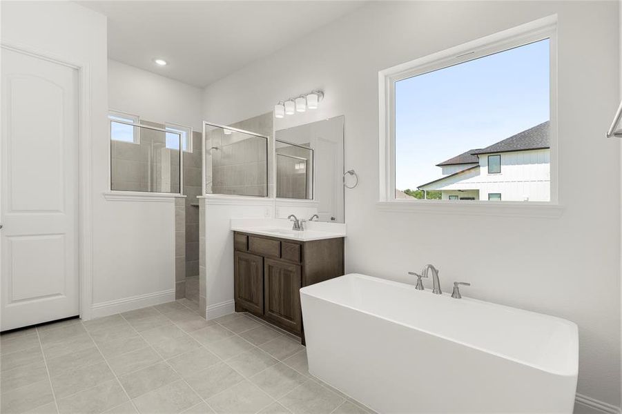 13. 5009 Tamarack - Bath (2) 13. 5009 Tamarack - Bath (2)