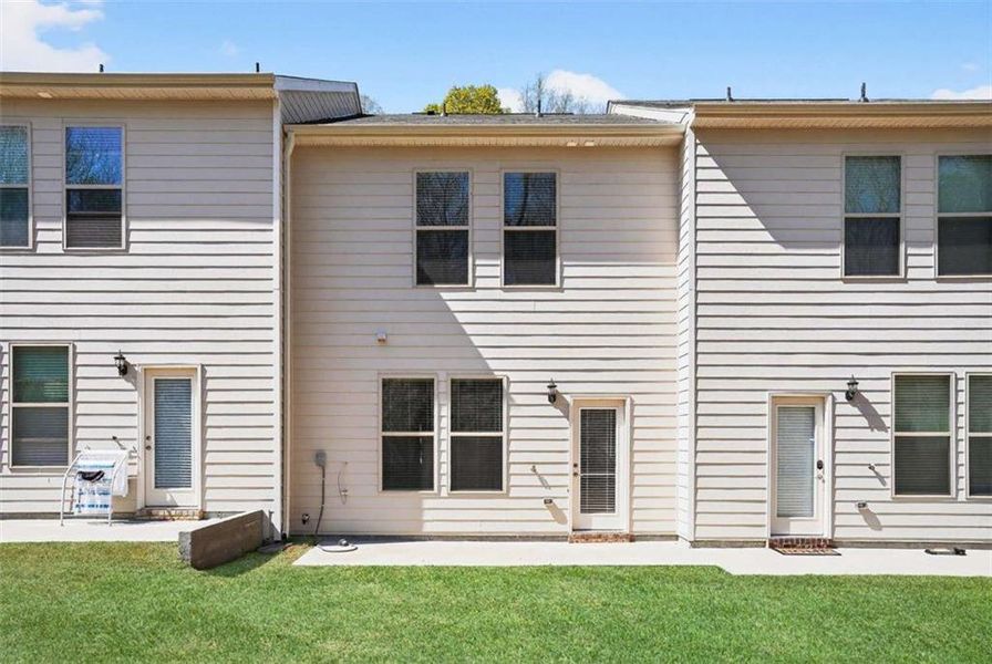 Exterior details and patio area of a home in , South Fulton (Image 3).