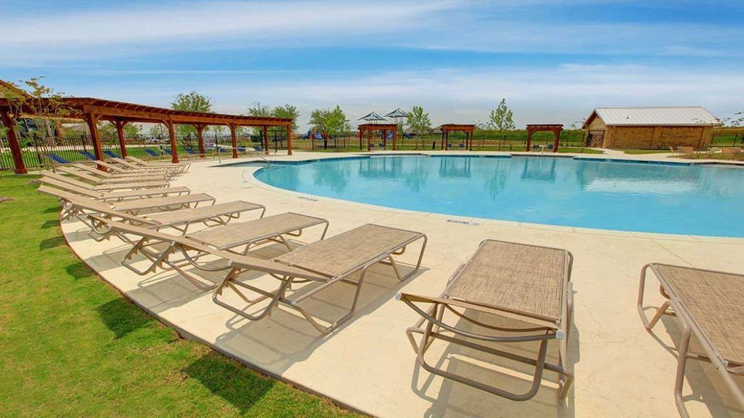 Community amenities associated with the The Willow by D.R. Horton in Morningstar, Aledo (Image 10).