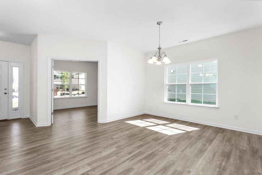 Spacious, unfurnished interior of a new home in Avondale, Greensboro (Image 20). Spacious, unfurnished interior of a new home in Avondale, Greensboro (Image 20).