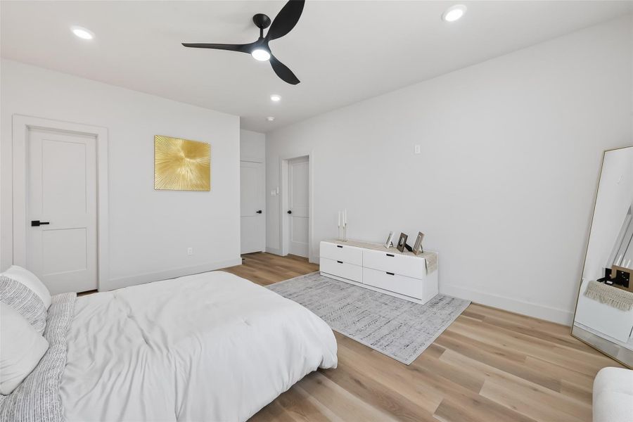 Furnished interior view inside a new home in , Houston (Image 17).