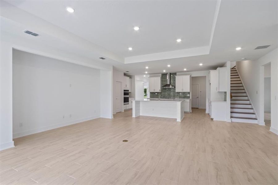 Spacious, unfurnished interior of a new home in , Yulee (Image 17).