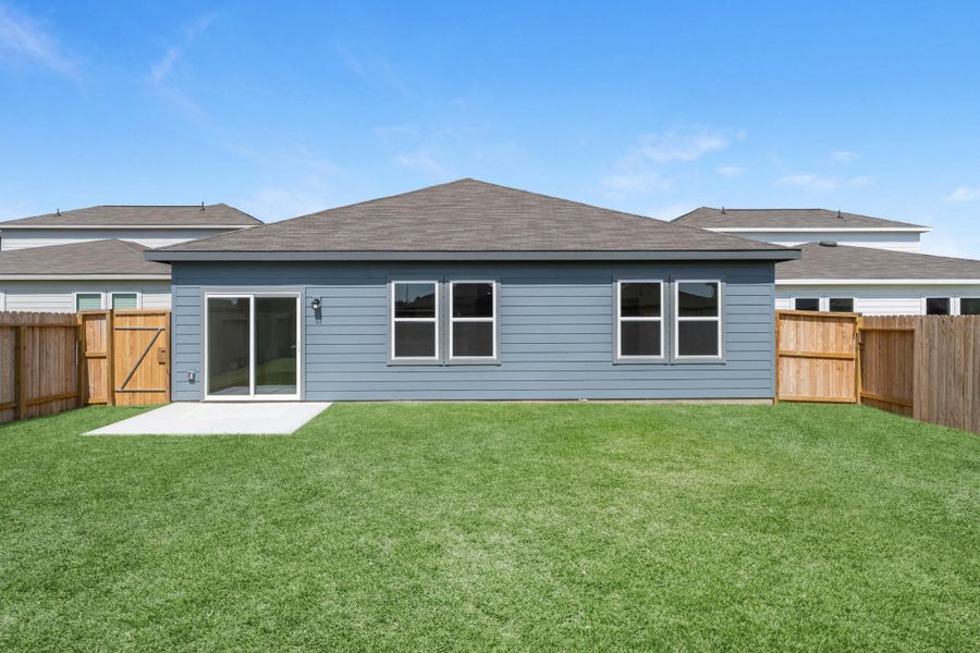 Exterior details and patio area of a home in Royal Pines, Porter (Image 4).