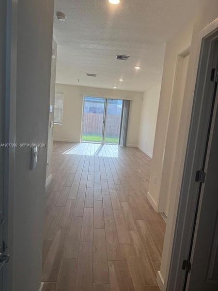 Spacious, unfurnished interior of a new home in , Homestead (Image 8).