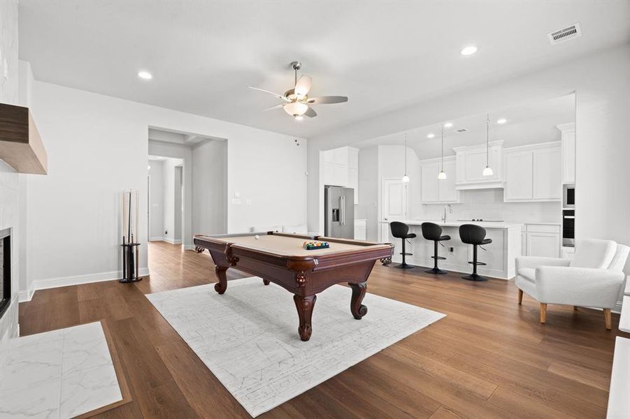 Furnished interior view inside a new home in , Waxahachie (Image 28).